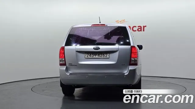 Kia Canival 2014 thumb 11