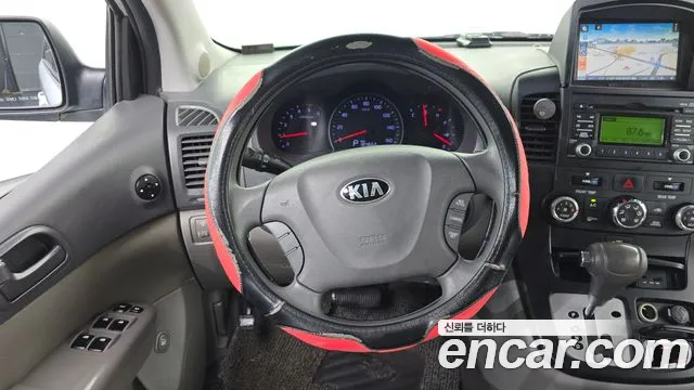 Kia Canival 2014 thumb 2