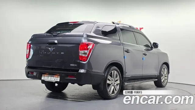 KGM Rexton 2018 thumb 4