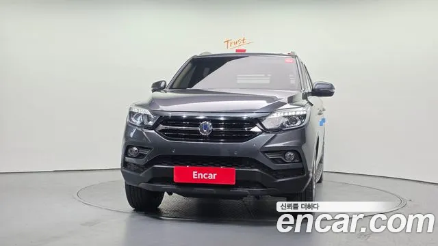 KGM Rexton 2018 thumb 8