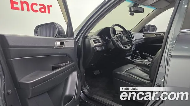 KGM Rexton 2018 thumb 3