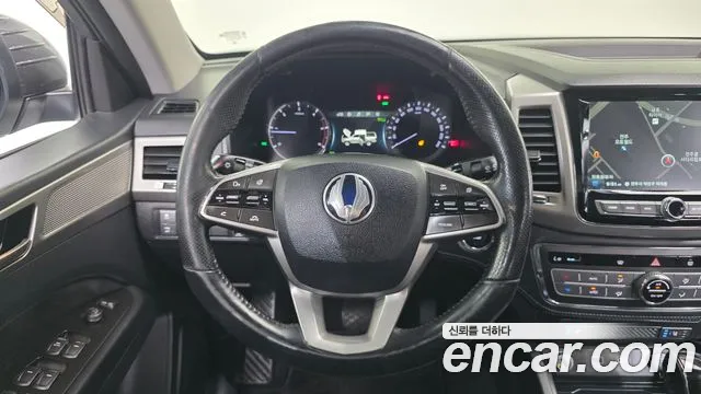 KGM Rexton 2018 thumb 10