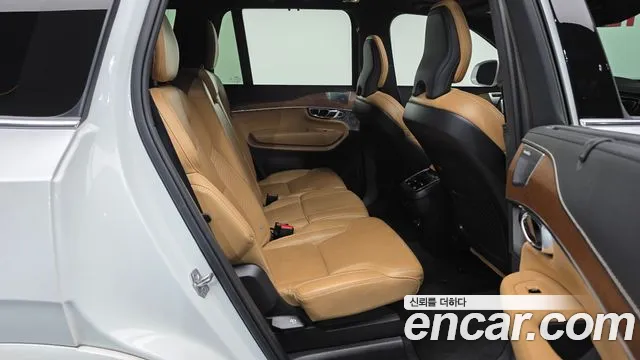 Volvo XC90 2019 thumb 7