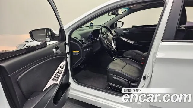 Hyundai Accent 2016 thumb 3