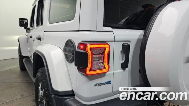 Jeep Wrangler 2022 thumb 3