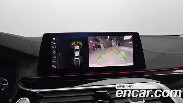 BMW 5 серии 2019 thumb 4