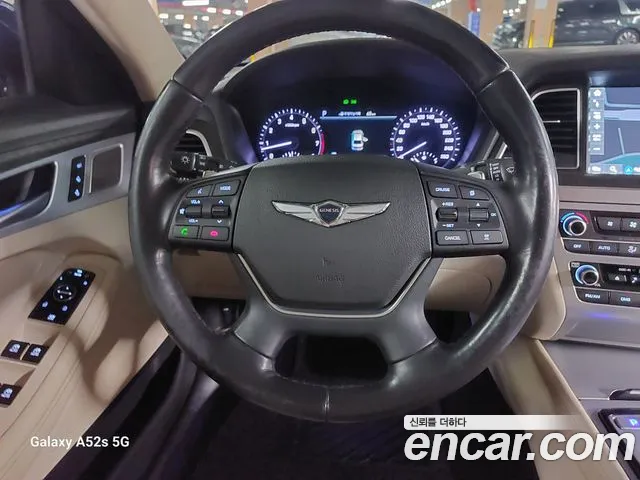 Genesis G80 2017 thumb 10