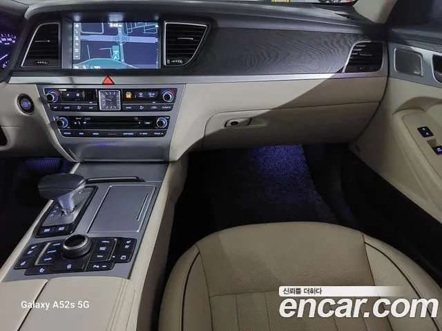 Genesis G80 2017 thumb 5