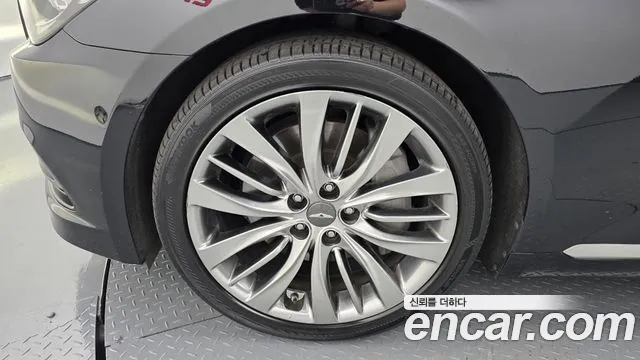 Hyundai Genesis 2014 thumb 4