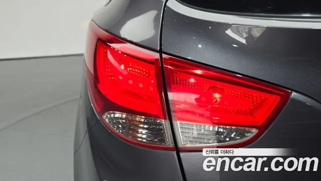 Hyundai Tucson 2011 thumb 8