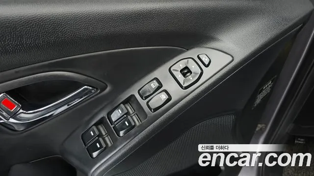Hyundai Tucson 2011 thumb 10