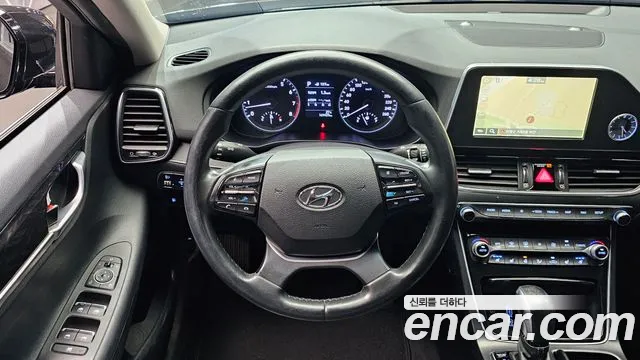 Hyundai Grandeur 2017 thumb 5