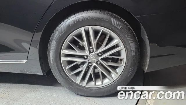 Hyundai Grandeur 2017 thumb 11