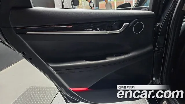 Hyundai Grandeur 2017 thumb 2