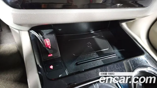 Kia Carnival 2018 thumb 4