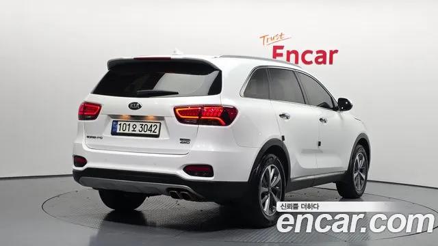 Kia Sorento 2017 thumb 12