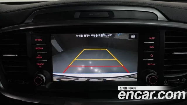 Kia Sorento 2017 thumb 10