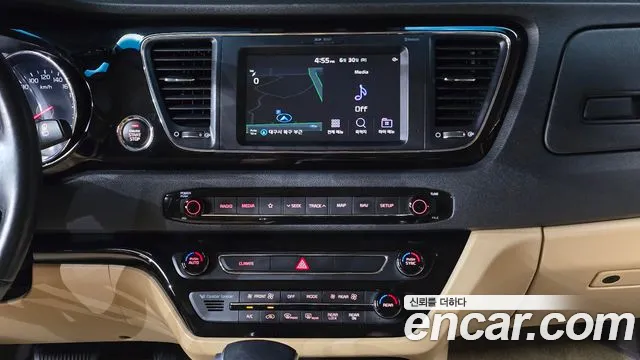 Kia Carnival 2019 thumb 8