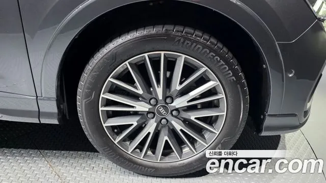 Audi Q3 2022 thumb 9