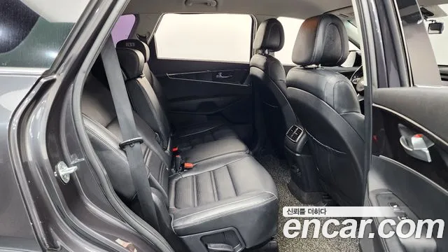 Kia Sorento 2017 thumb 3