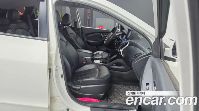 Hyundai Tucson 2013 thumb 11