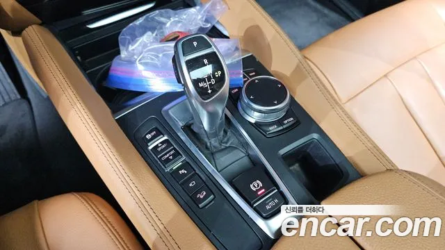 BMW X6 2018 thumb 6