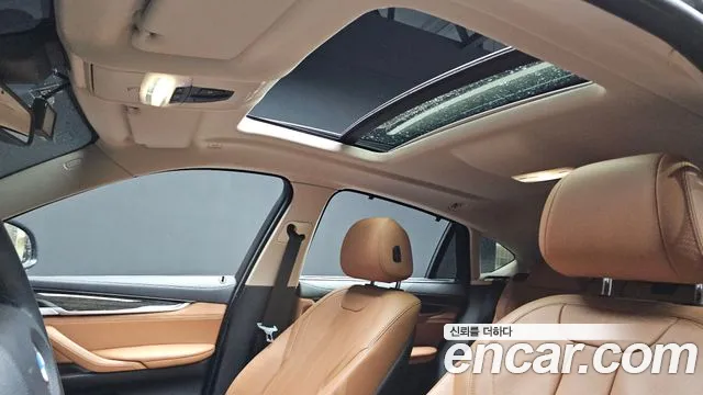 BMW X6 2018 thumb 2