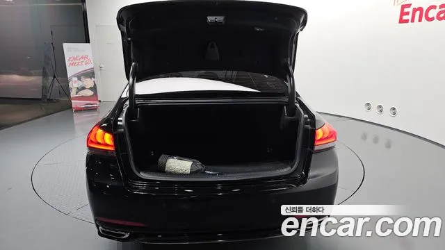 Genesis G80 2019 thumb 6