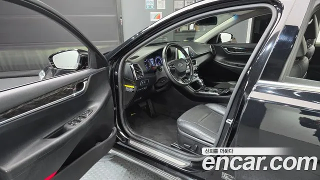 Hyundai Grandeur 2017 thumb 10