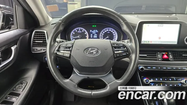 Hyundai Grandeur 2017 thumb 12