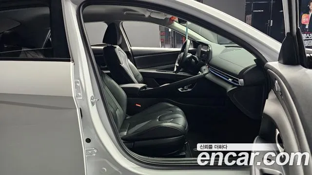 Hyundai Elantra 2025 thumb 5