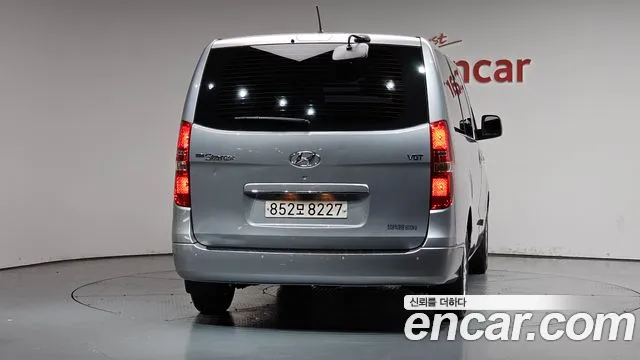 Hyundai Staria 2018 thumb 3
