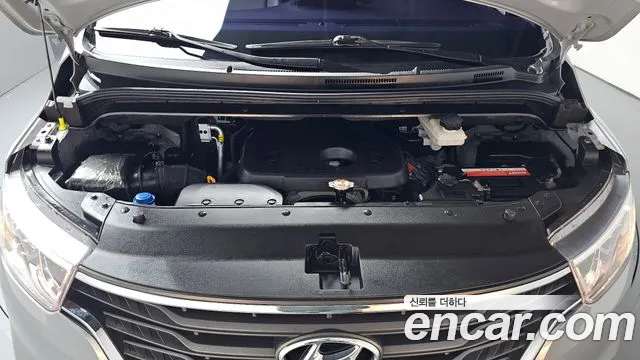 Hyundai Staria 2018 thumb 5