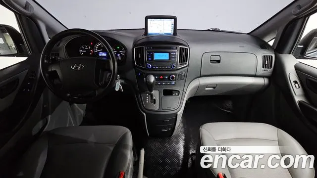 Hyundai Staria 2018 thumb 6