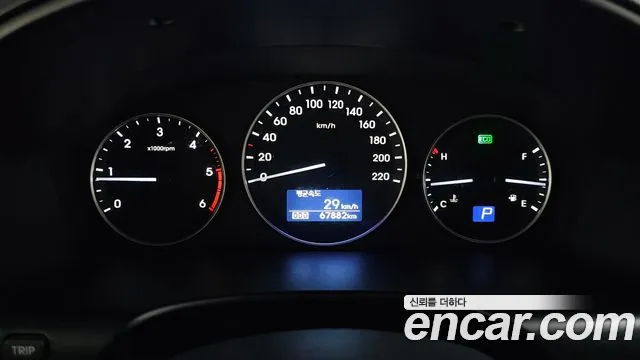 Hyundai Staria 2018 thumb 7
