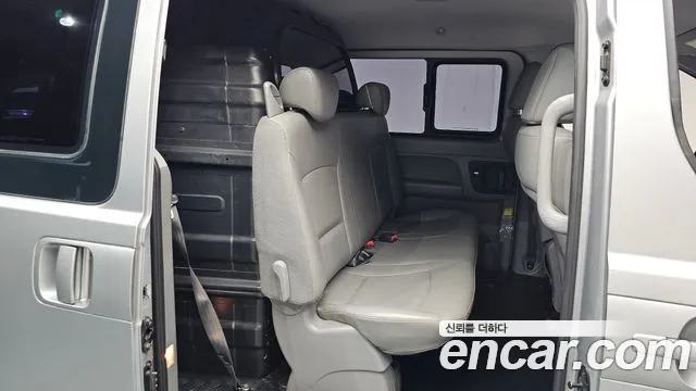 Hyundai Staria 2018 thumb 10