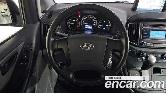 Hyundai Staria 2018 thumb 12