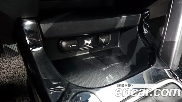 Kia Seltos 2019 thumb 10