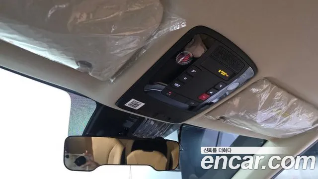 Kia Carnival 2023 thumb 4