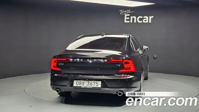 Volvo S90 2017 thumb 3