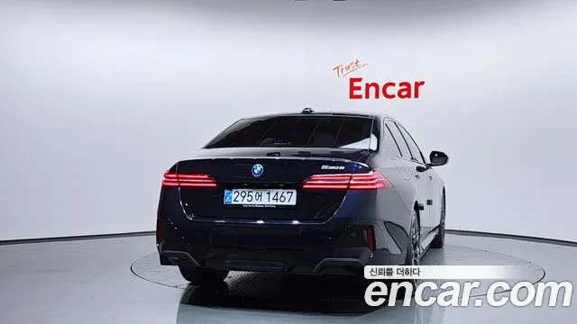 BMW 5 серии 2025 thumb 9