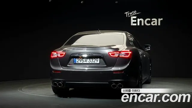Maserati Ghibli 2015 thumb 6