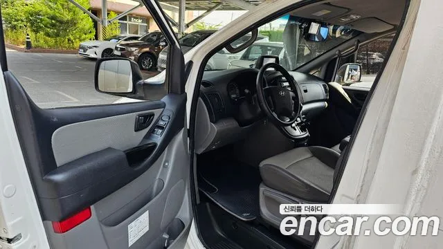 Hyundai Staria 2009 thumb 5
