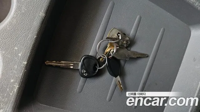 Hyundai Staria 2009 thumb 11