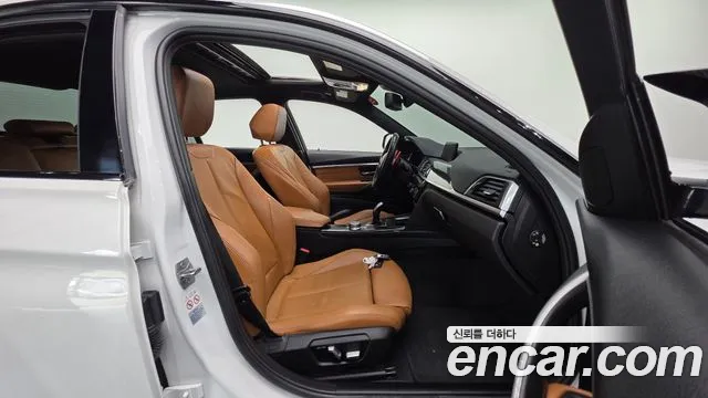 BMW 3 серии 2018 thumb 5
