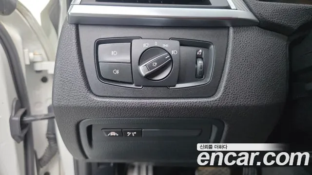 BMW 3 серии 2018 thumb 8