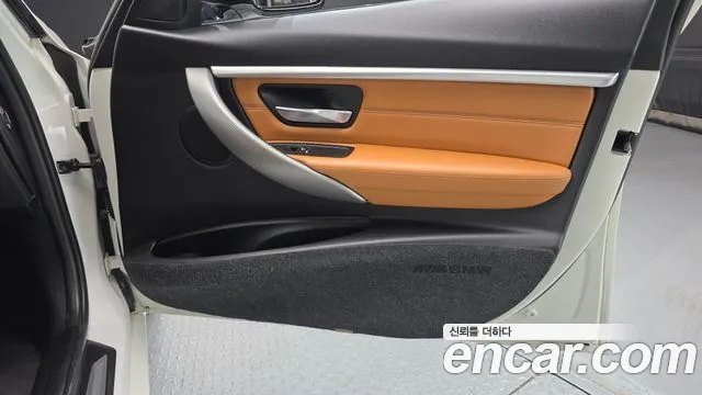 BMW 3 серии 2018 thumb 11