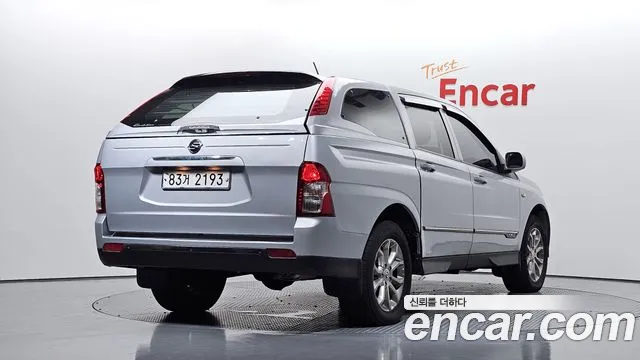 KGM Korando 2014 thumb 7