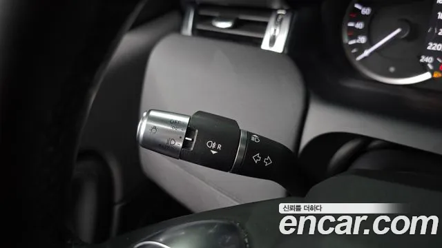 Land Rover Discovery Sport 2020 thumb 2