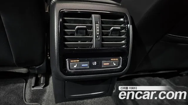 Volkswagen Passat GT 2021 thumb 4